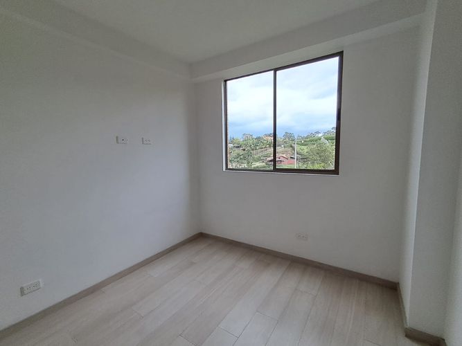 Apartamento de 2 alcobas en arriendo en Rionegro, 66 m² · foto 8 de 14
