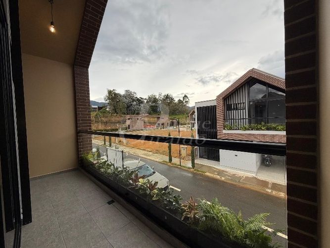 Casa de 3 alcobas en venta en El Tambo, La Ceja, 146 m² · foto 4 de 16