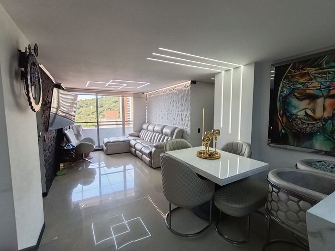 Apartamento de 3 alcobas en arriendo en Laureles, Medellín, 89 m² · foto 4 de 18