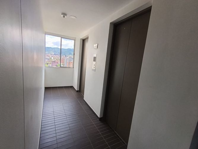 Apartamento de 3 alcobas en arriendo en Laureles, Medellín, 89 m² · foto 14 de 18