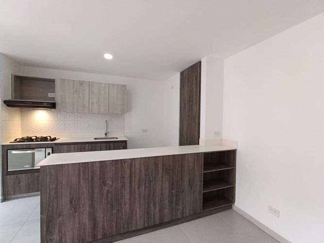 Apartamento de 2 alcobas en arriendo en Vía Las Palmas, Medellín, 62 m² · foto 2 de 19