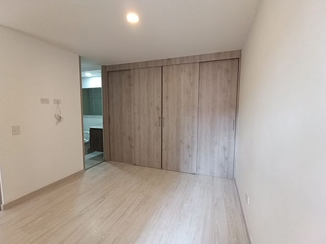 Apartamento de 2 alcobas en arriendo en Vía Las Palmas, Medellín, 62 m² · foto 5 de 19