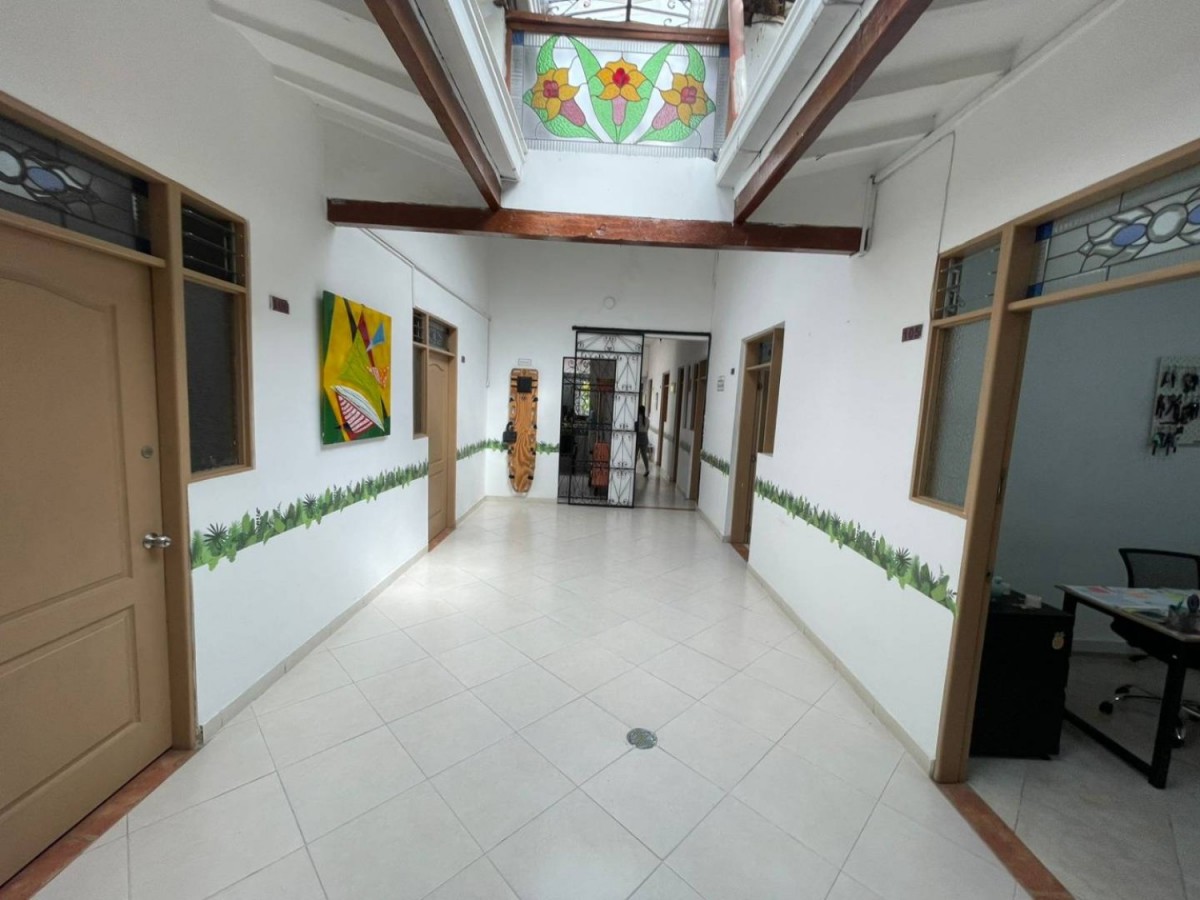 Casa en arriendo en Laureles, Medellín · foto 3 de 7