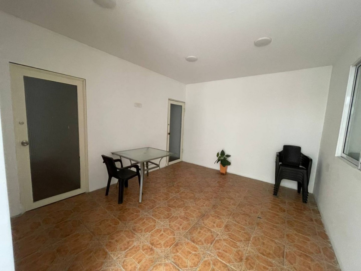 Casa en arriendo en Laureles, Medellín · foto 6 de 7