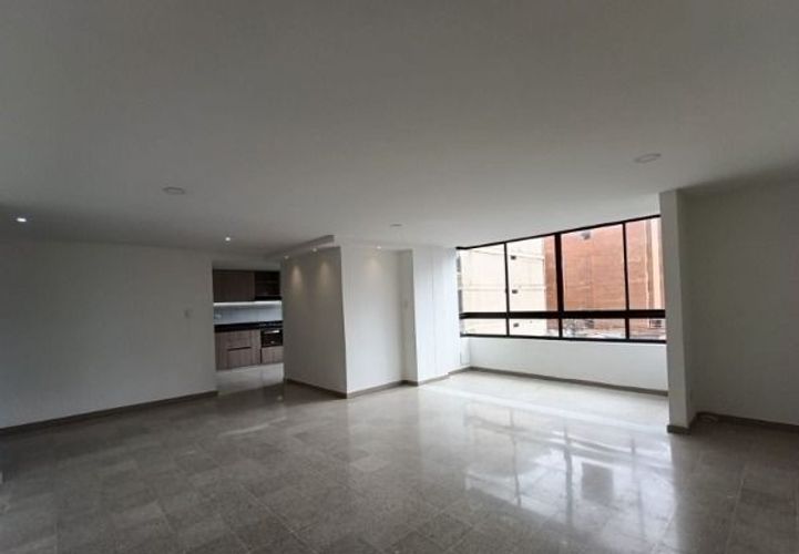Apartamento de 3 alcobas en arriendo en Florida Nueva, Medellín, 160 m² · foto 2 de 20