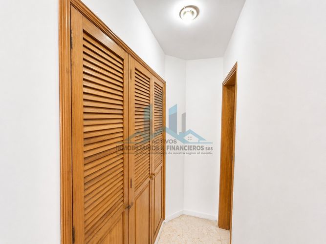 Apartamento de 4 alcobas en venta en Cn. Lagos Del Peñon, Girardot, 177 m² · foto 7 de 24