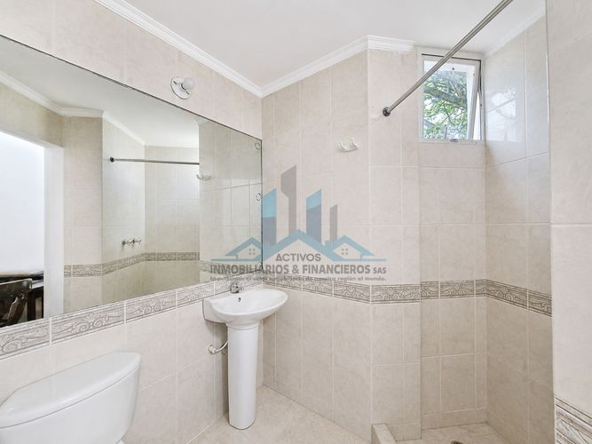 Apartamento de 4 alcobas en venta en Cn. Lagos Del Peñon, Girardot, 177 m² · foto 11 de 24