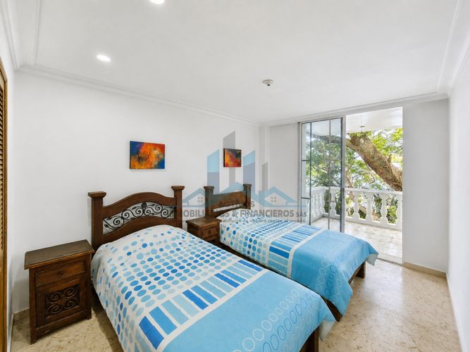 Apartamento de 4 alcobas en venta en Cn. Lagos Del Peñon, Girardot, 177 m² · foto 10 de 24