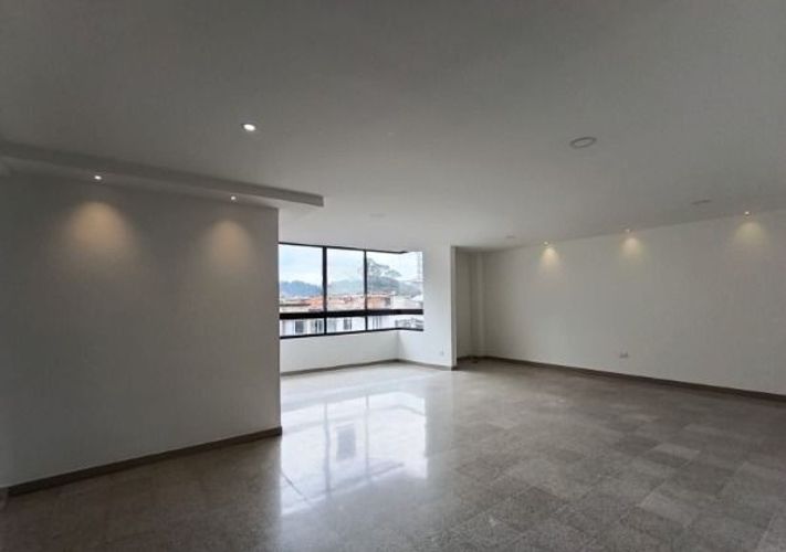 Apartamento de 3 alcobas en arriendo en Florida Nueva, Medellín, 160 m² · foto 4 de 20