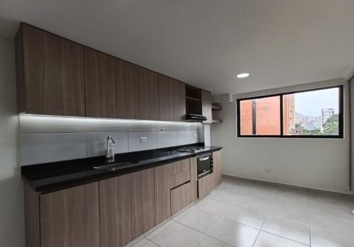Apartamento de 3 alcobas en arriendo en Florida Nueva, Medellín, 160 m² · foto 15 de 20