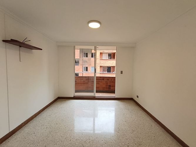 Apartamento de 3 alcobas en arriendo en Castropol, Medellín, 110 m² · foto 3 de 20
