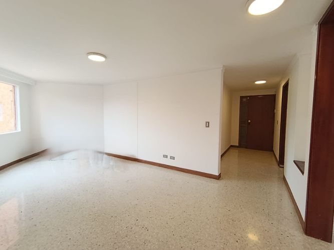 Apartamento de 3 alcobas en arriendo en Castropol, Medellín, 110 m² · foto 7 de 20
