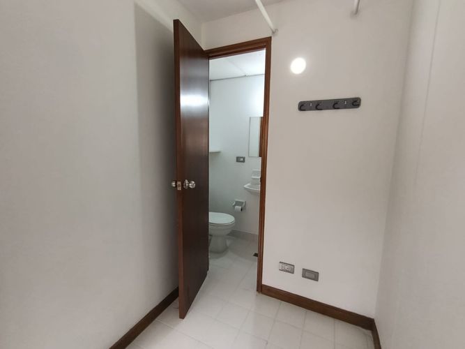 Apartamento de 3 alcobas en arriendo en Castropol, Medellín, 110 m² · foto 9 de 20