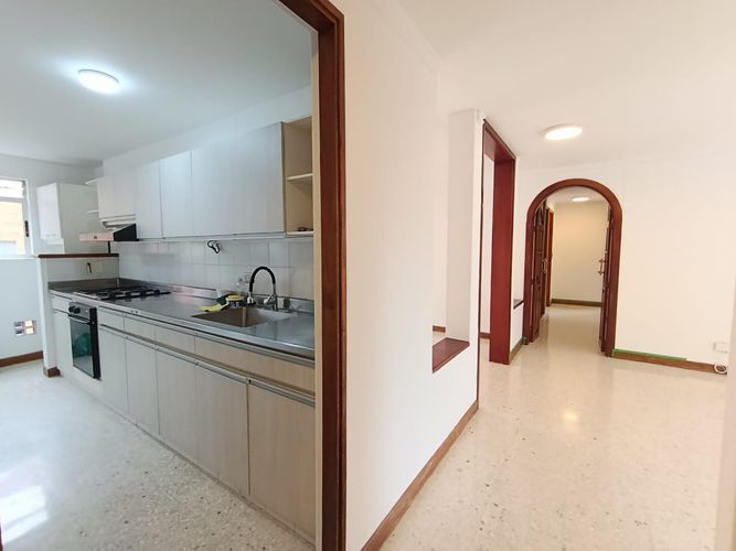 Apartamento de 3 alcobas en arriendo en Castropol, Medellín, 110 m² · foto 11 de 20