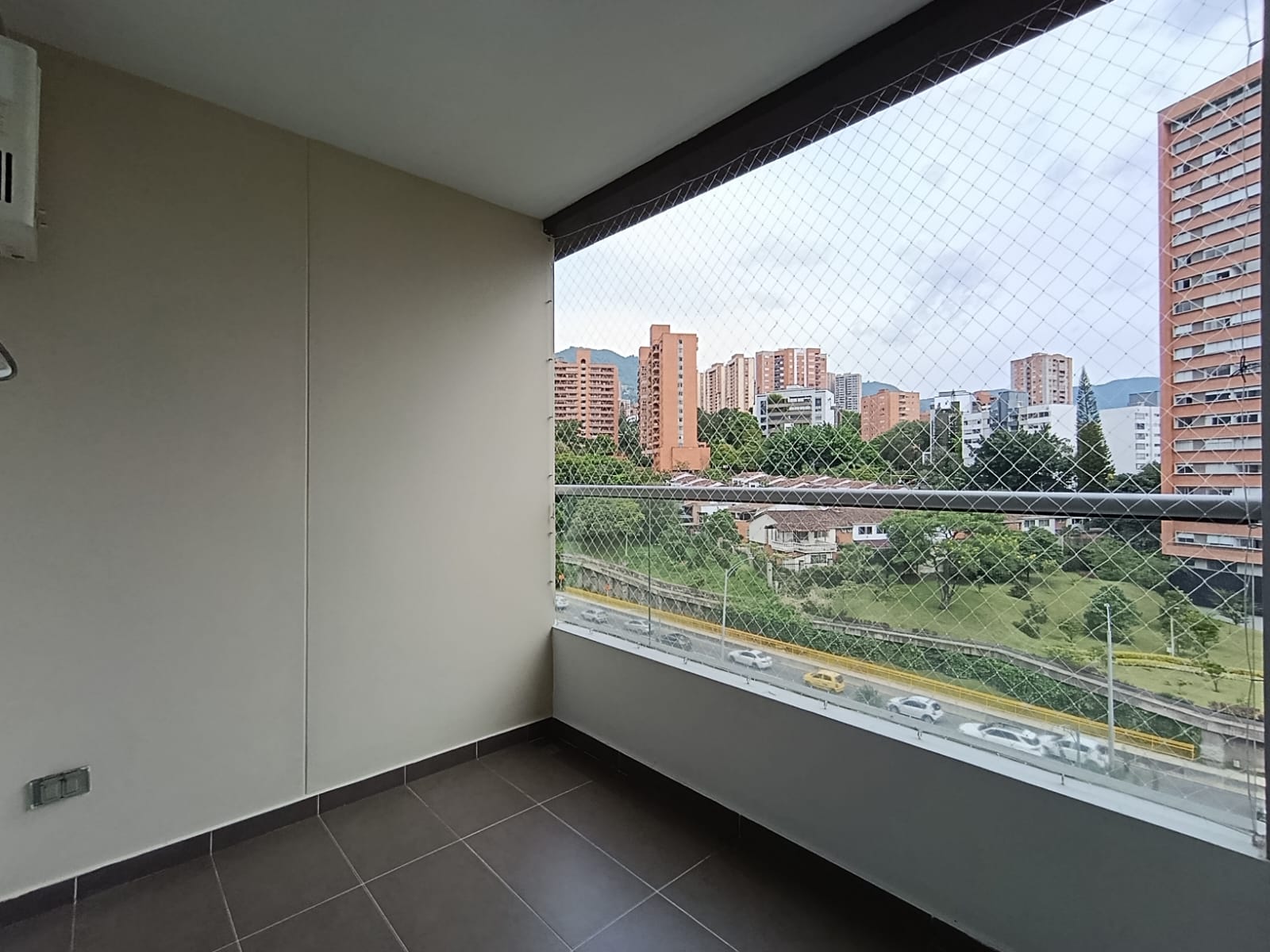 Apartamento en arriendo en El Poblado, Medellín · foto 11 de 13