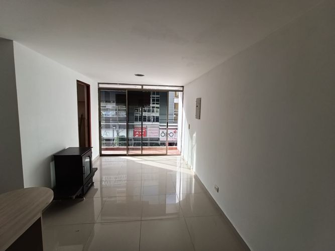 Oficina en arriendo en Niquia, Bello, 26 m² · foto 2 de 10