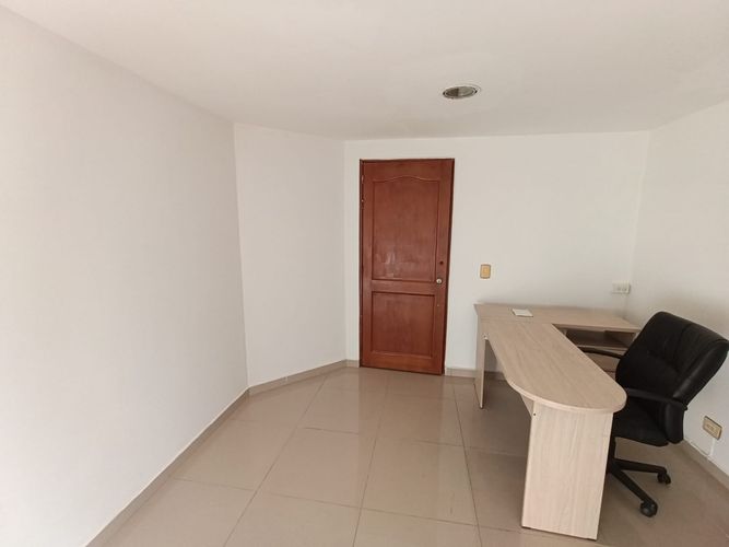 Oficina en arriendo en Niquia, Bello, 26 m² · foto 7 de 10