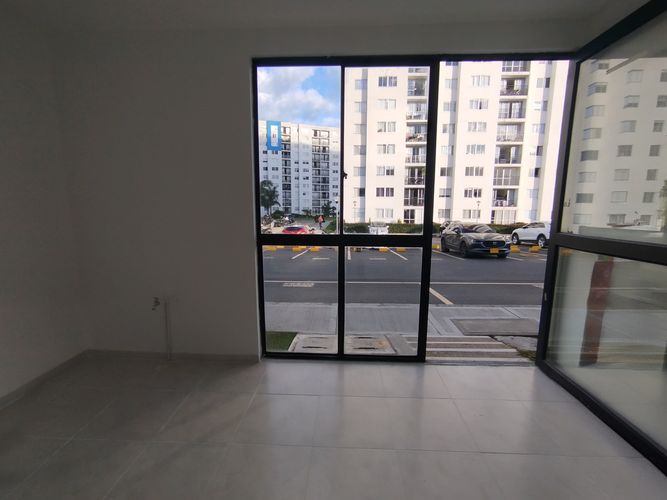 Oficina en arriendo en Zona Industrial La Rosa, Dosquebradas, 20 m² · foto 8 de 11