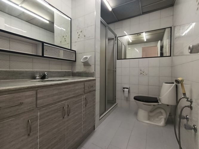Apartamento de 3 alcobas en arriendo en Laureles, Medellín, 156 m² · foto 16 de 20