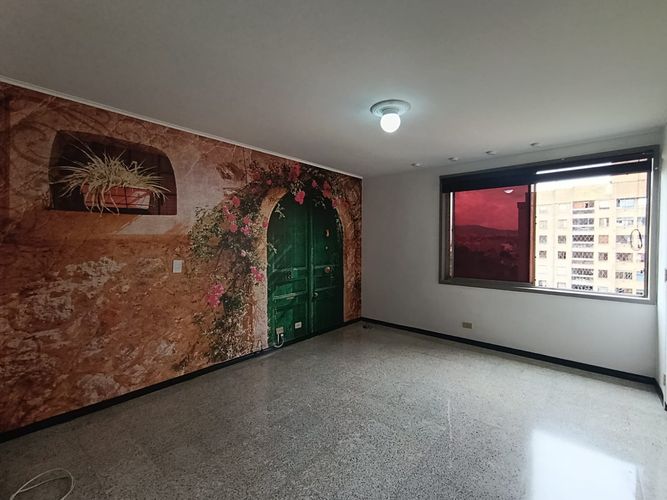 Apartamento de 3 alcobas en arriendo en Laureles, Medellín, 156 m² · foto 17 de 20