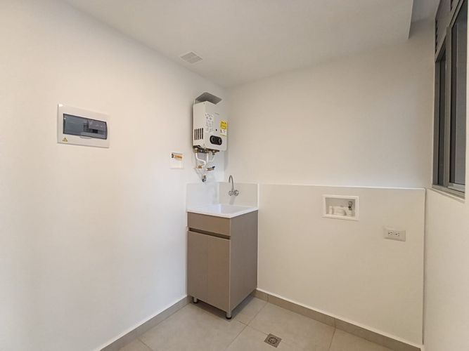 Apartamento de 3 alcobas en arriendo en Otraparte, Envigado, 97 m² · foto 6 de 19