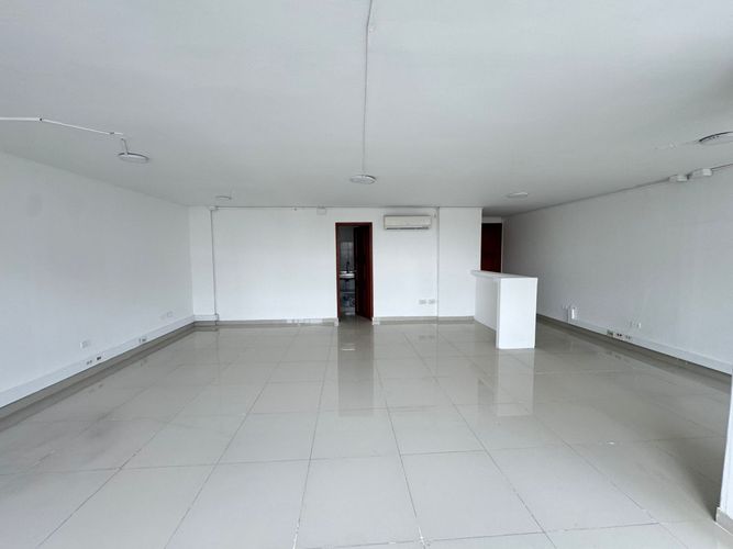 Oficina en arriendo en San Jose Sur, Pereira, 63 m² · foto 5 de 10
