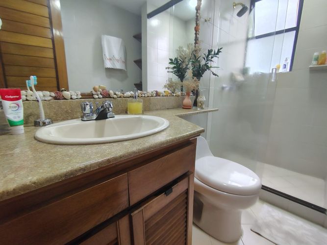 Apartamento de 3 alcobas en venta en El Poblado, Medellín, 193 m² · foto 17 de 18