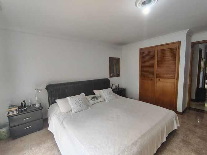 Apartamento de 3 alcobas en venta en El Poblado, Medellín, 193 m² · foto 14 de 18