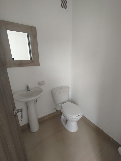 Consultorio en arriendo en Los Alpes, Pereira, 32 m² · foto 7 de 7