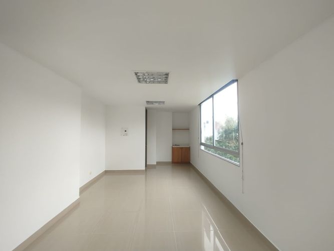 Consultorio en arriendo en Los Alpes, Pereira, 32 m² · foto 2 de 7