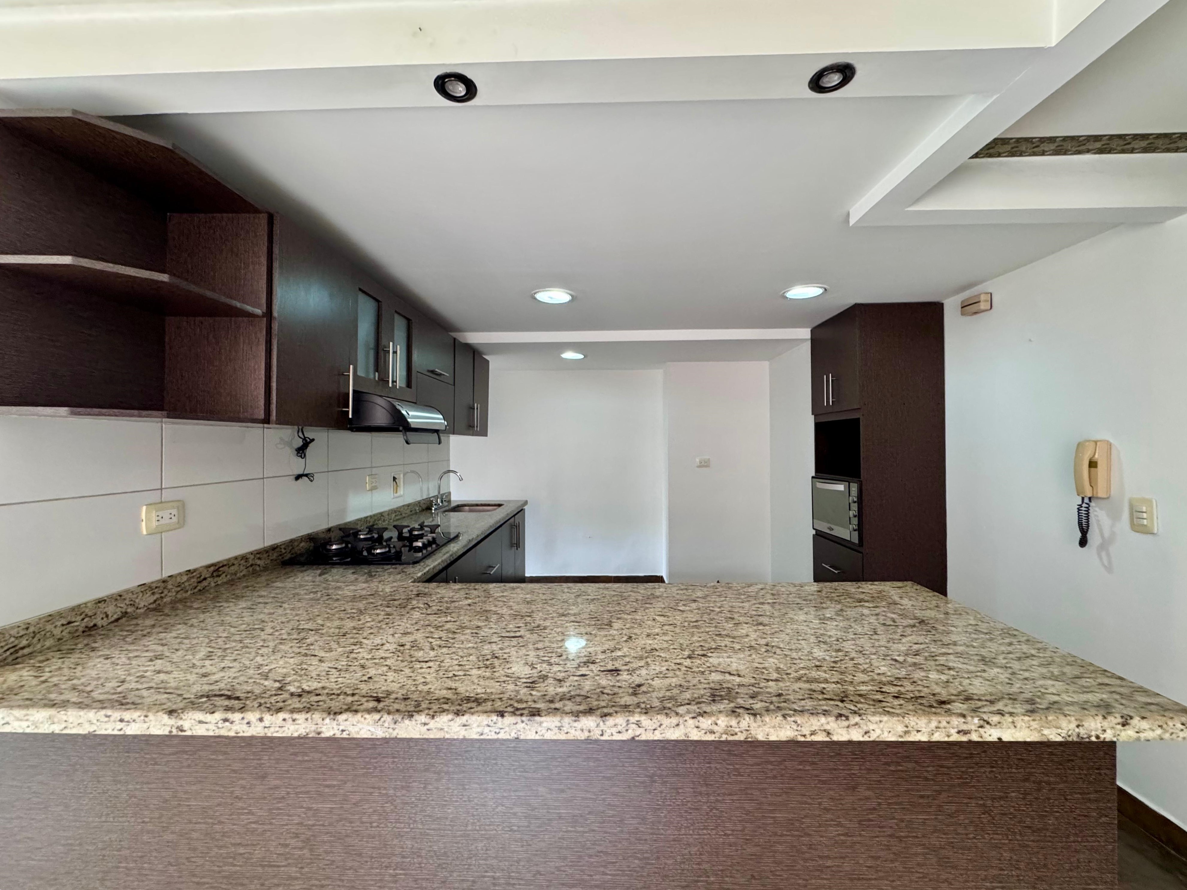 Apartamento en arriendo en El Poblado, Medellín · foto 5 de 16
