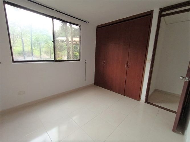 Apartamento de 2 alcobas en venta en Ub. Colinas Del Norte, Ibagué, 70 m² · foto 13 de 22