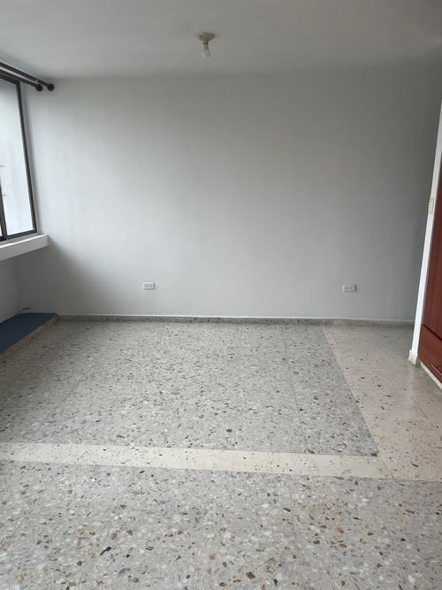 Apartamento de 3 alcobas en venta en Juanambu, Cali, 140 m² · foto 3 de 24