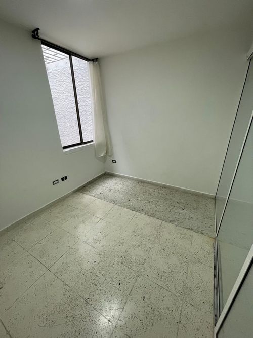 Apartamento de 3 alcobas en venta en Juanambu, Cali, 140 m² · foto 11 de 24