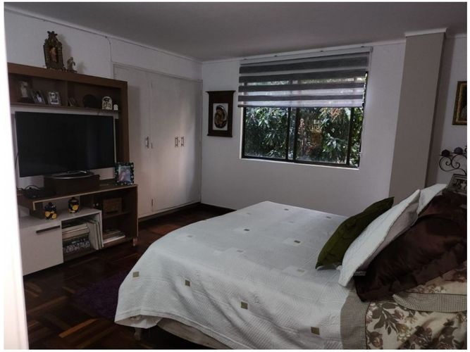 Apartamento de 4 alcobas en venta en Urbanizacion Villa Linda, Envigado, 226 m² · foto 8 de 24