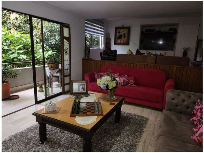 Apartamento de 4 alcobas en venta en Urbanizacion Villa Linda, Envigado, 226 m² · foto 13 de 24