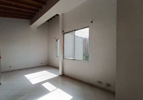 Apartamento en arriendo en Belén, Medellín · foto 4 de 20