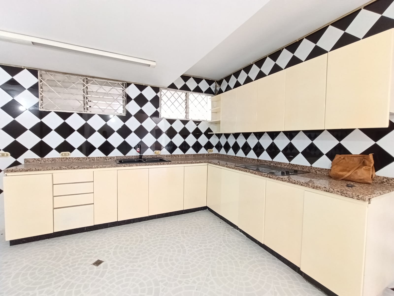 Apartamento en arriendo en Belén, Medellín · foto 8 de 20
