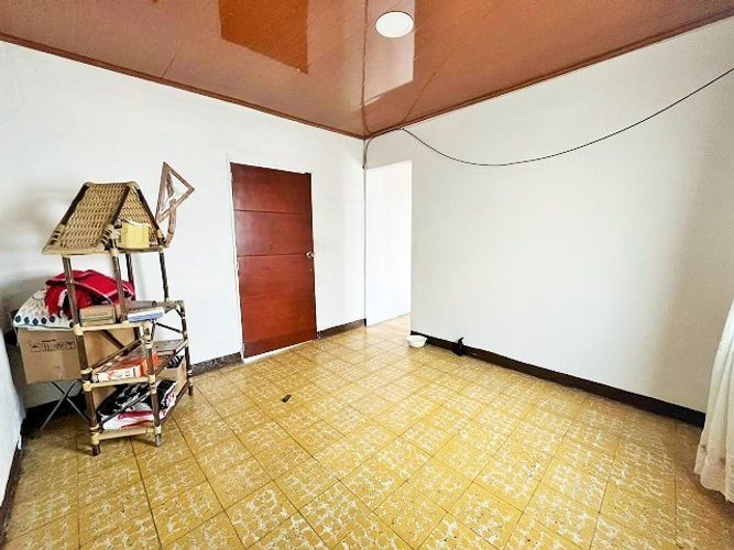 Casa de 4 alcobas en venta en Claret, Ibagué, 168 m² · foto 3 de 21