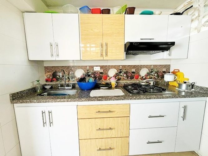 Casa de 4 alcobas en venta en Claret, Ibagué, 168 m² · foto 13 de 21