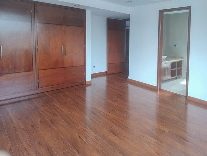 Apartamento de 5 alcobas en venta en Santa Barbara, Bogotá, 340 m² · foto 14 de 24