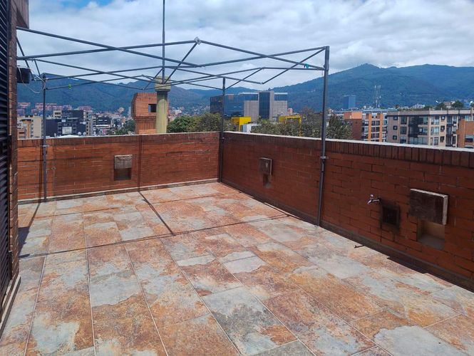 Apartamento de 5 alcobas en venta en Santa Barbara, Bogotá, 340 m² · foto 18 de 24