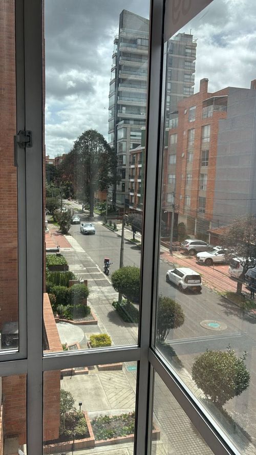 Apartamento de 2 alcobas en venta en Santa Barbara Occidental, Bogotá, 115 m² · foto 5 de 24