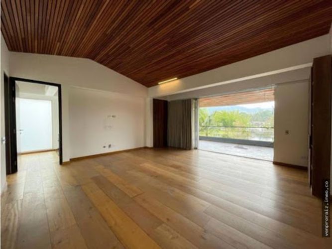 Casa de 4 alcobas en venta en El Porvenir, Rionegro, 363 m² · foto 8 de 14