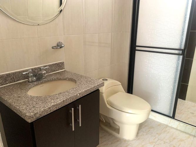 Casa de 3 alcobas en venta en El Mirador, Ibagué, 189 m² · foto 9 de 23