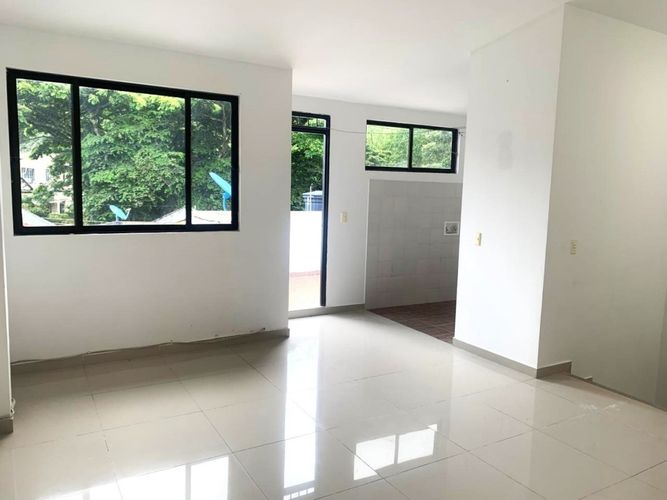 Casa de 3 alcobas en venta en El Mirador, Ibagué, 189 m² · foto 14 de 23