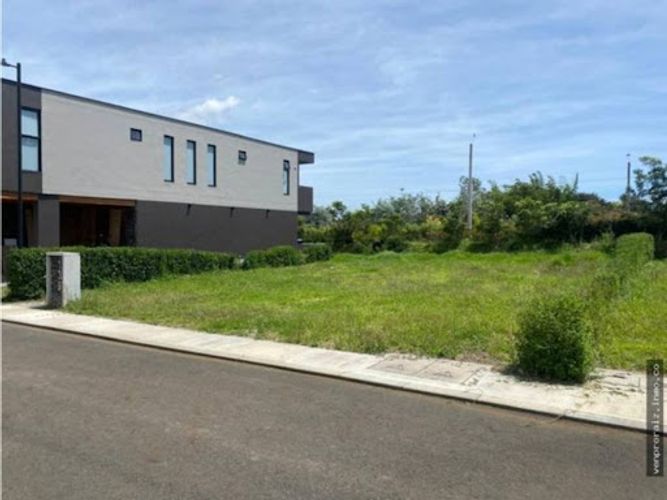 Lote en venta en El Porvenir, Rionegro, 337 m² · foto 4 de 13