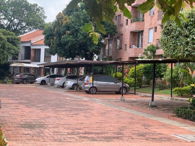 Casa de 3 alcobas en venta en El Mirador, Ibagué, 189 m² · foto 22 de 23