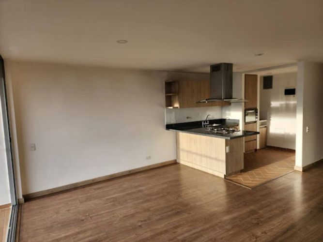 Apartamento de 2 alcobas en venta en El Porvenir, Rionegro, 66 m² · foto 3 de 24