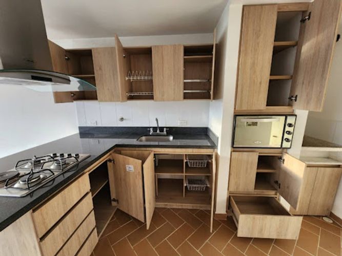 Apartamento de 2 alcobas en venta en El Porvenir, Rionegro, 66 m² · foto 7 de 24